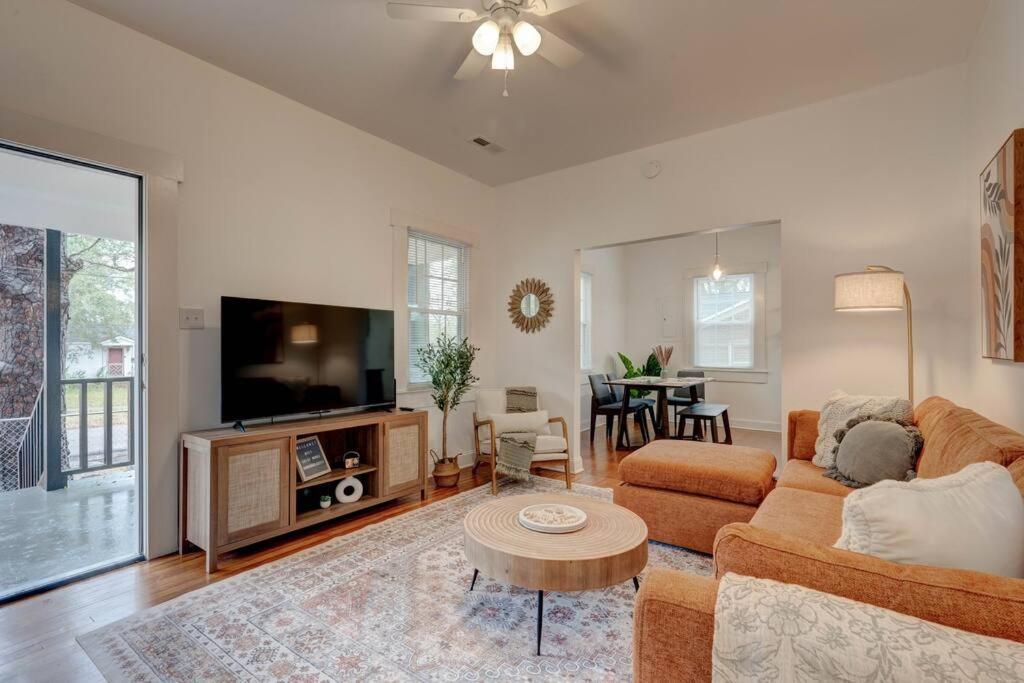 Peaceful Park Circle Getaway Villa Charleston Bagian luar foto
