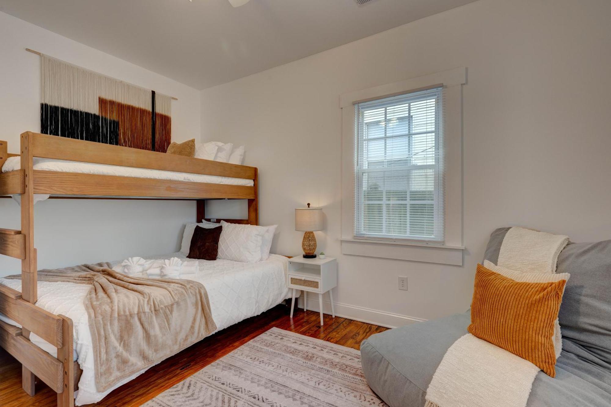 Peaceful Park Circle Getaway Villa Charleston Bagian luar foto