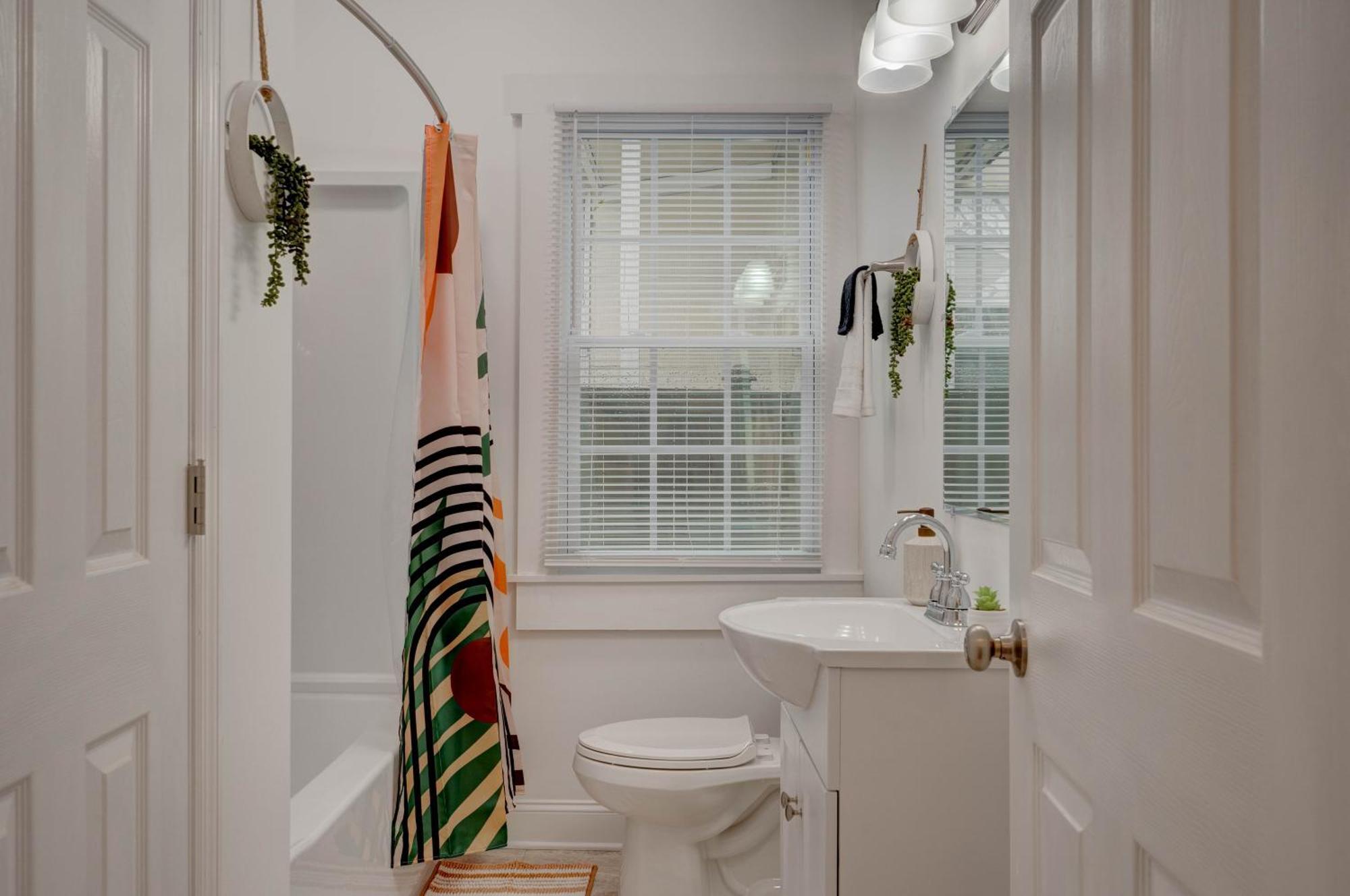 Peaceful Park Circle Getaway Villa Charleston Bagian luar foto